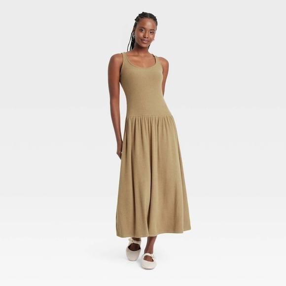 Universal Thread Dresses & Skirts - Tan Sleeveless midi  Dress drop waist dress universal thread